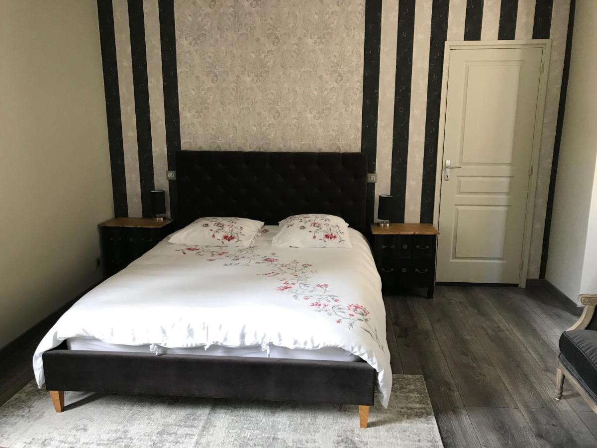 Les Chambres D'Hotes Chez Alisa Et Daniel Сарла-ла-Канеда Экстерьер фото