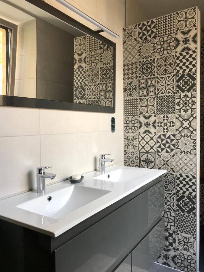 Les Chambres D'Hotes Chez Alisa Et Daniel Сарла-ла-Канеда Экстерьер фото