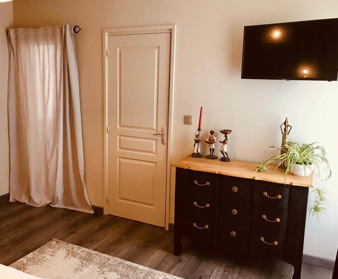 Les Chambres D'Hotes Chez Alisa Et Daniel Сарла-ла-Канеда Экстерьер фото
