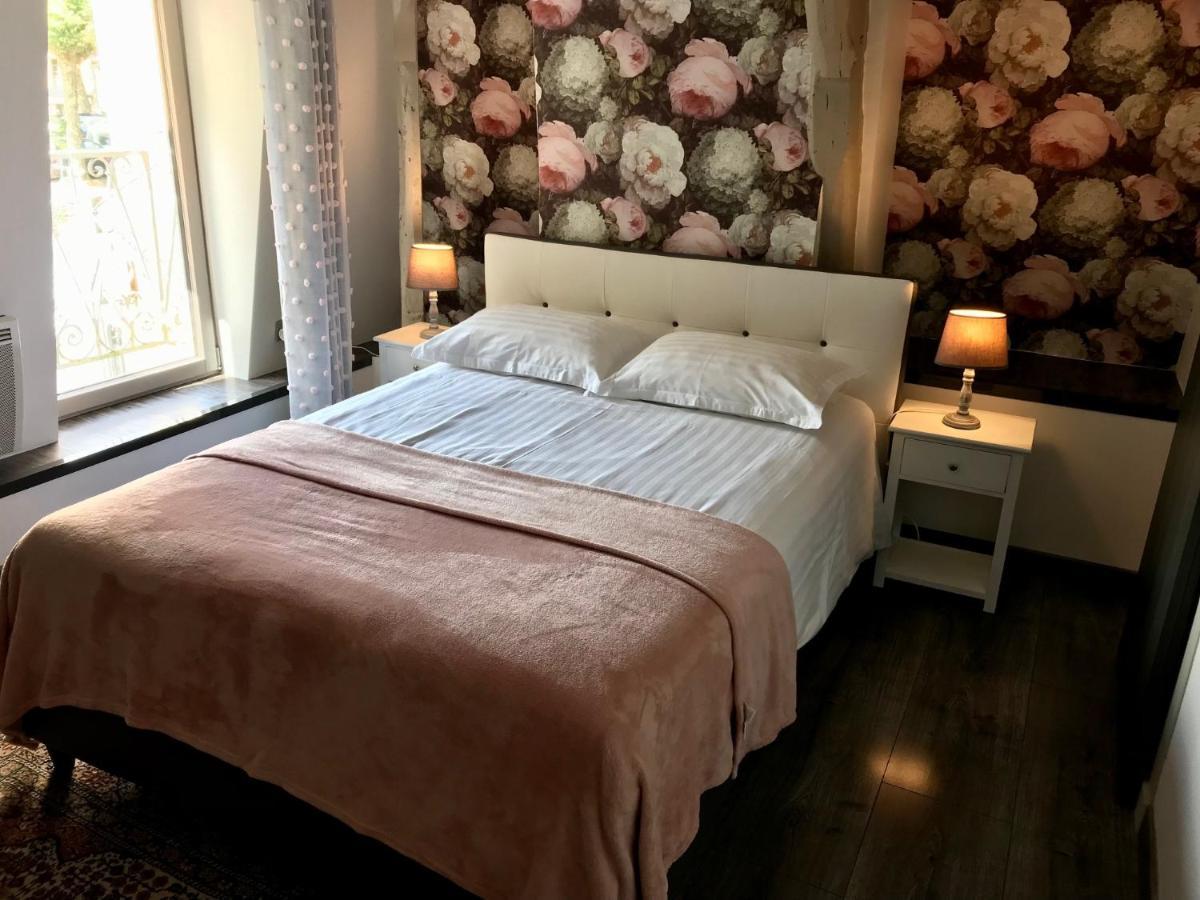 Les Chambres D'Hotes Chez Alisa Et Daniel Сарла-ла-Канеда Экстерьер фото